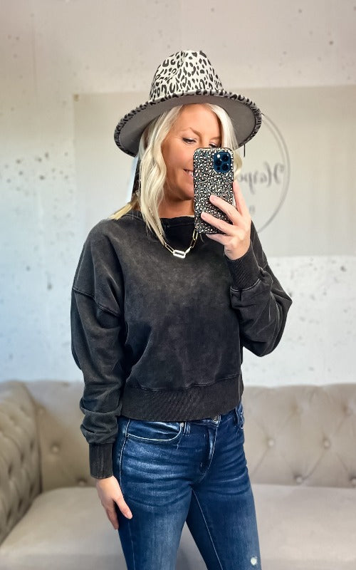Mason Cropped Sweatshirt - Black - Harper Renae Boutique