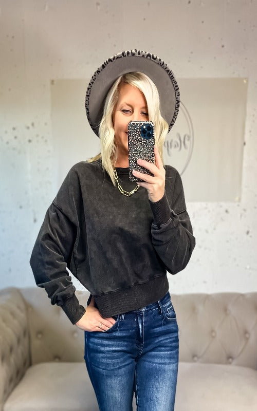 Mason Cropped Sweatshirt - Black - Harper Renae Boutique